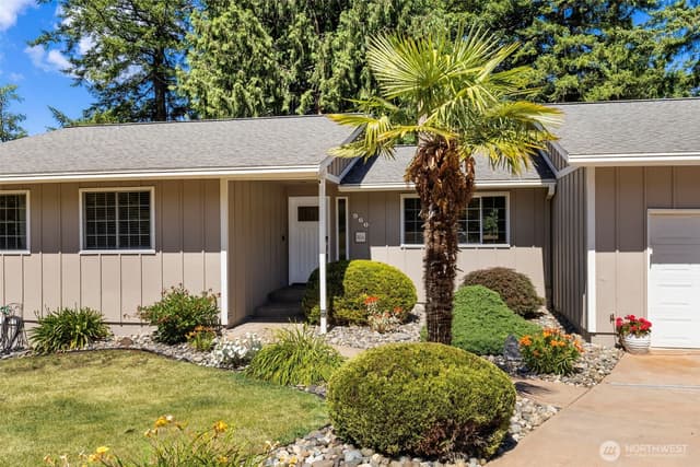 Property photo for 960 NE Melanie Court, Bremerton photo 2