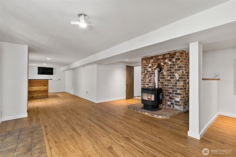 Property photo for 960 NE Melanie Court, Bremerton photo 21