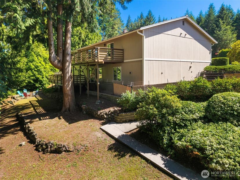 Property photo for 960 NE Melanie Court, Bremerton photo 3