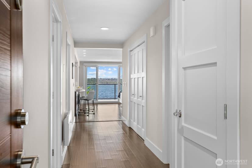 Property photo for 807 Lake Street S #100, Kirkland photo 5