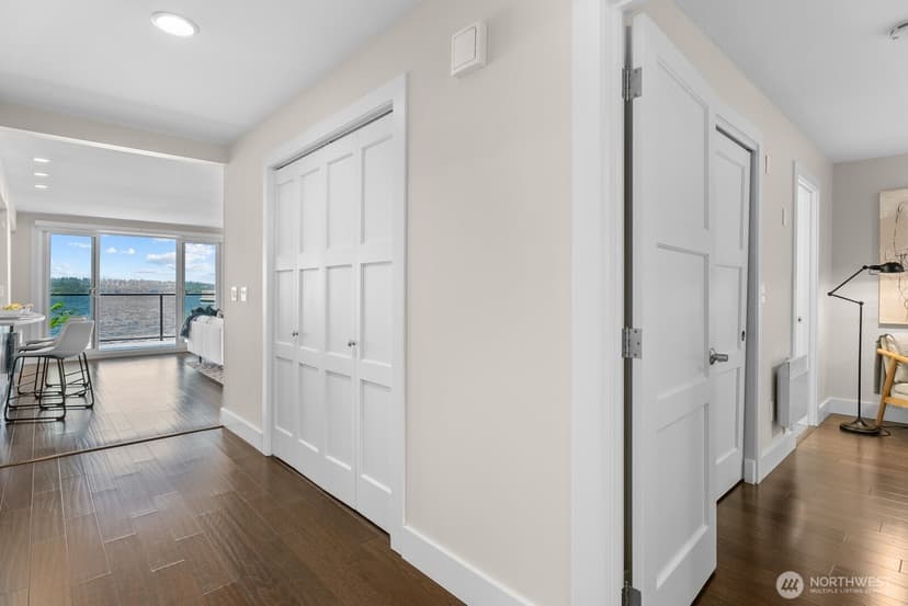 Property photo for 807 Lake Street S #100, Kirkland photo 6