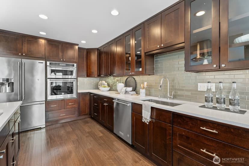 Property photo for 807 Lake Street S #100, Kirkland photo 16
