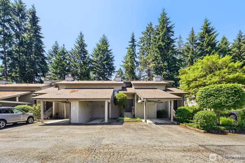 Property photo for 14615 NE 35th Street #K4, Bellevue photo 2
