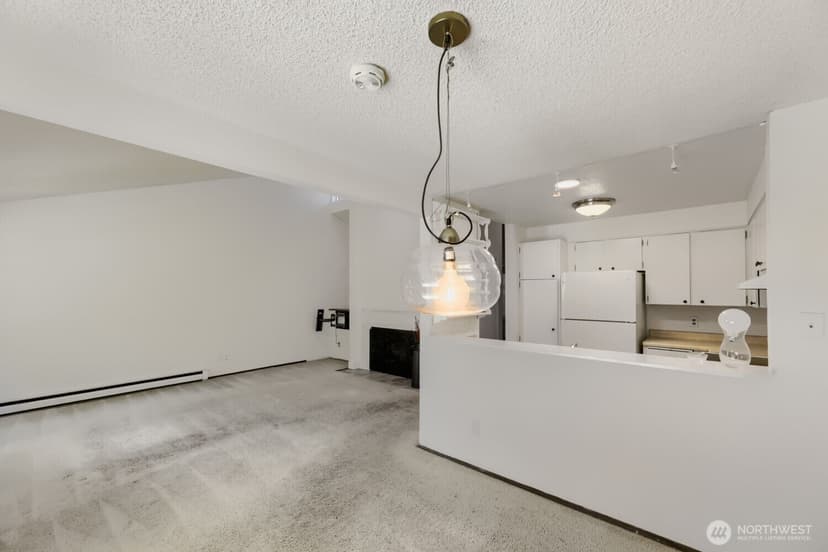 Property photo for 14615 NE 35th Street #K4, Bellevue photo 8
