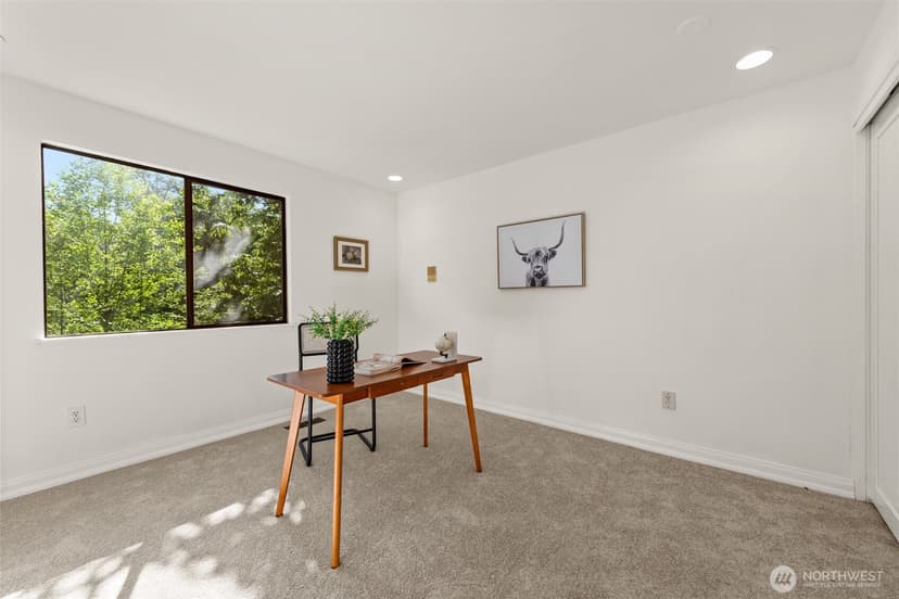 Property photo for 13257 SE 54th Place, Bellevue photo 16