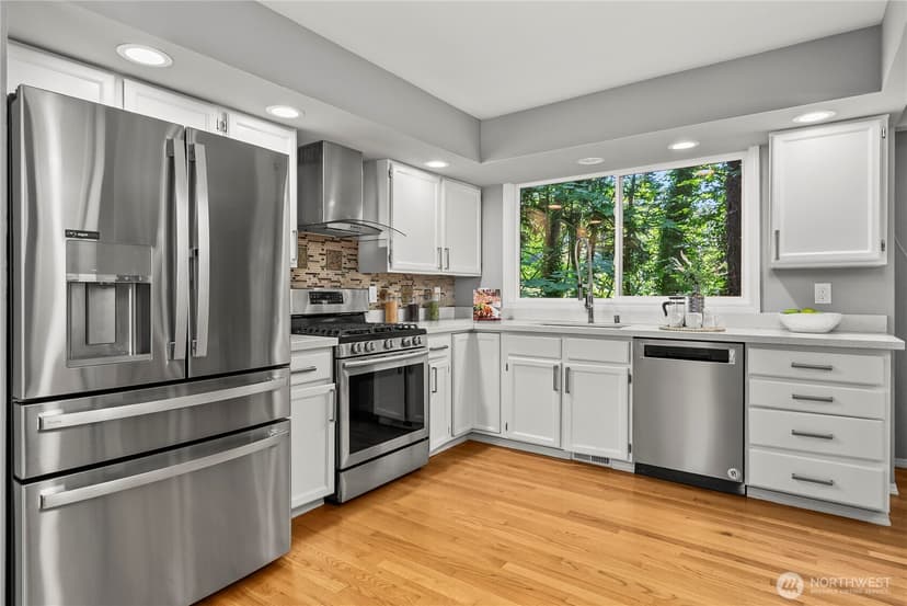 Property photo for 9123 NE 145th Street, Kirkland photo 6