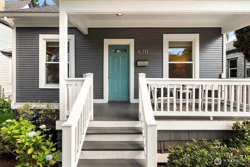 Property photo for 830 NE 59th Street, Seattle photo 4