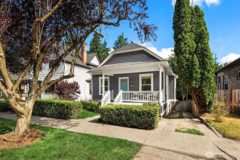 Property photo for 830 NE 59th Street, Seattle photo 3