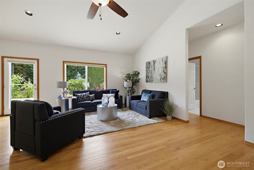 Property photo for 32704 110th Avenue SE, Auburn photo 8