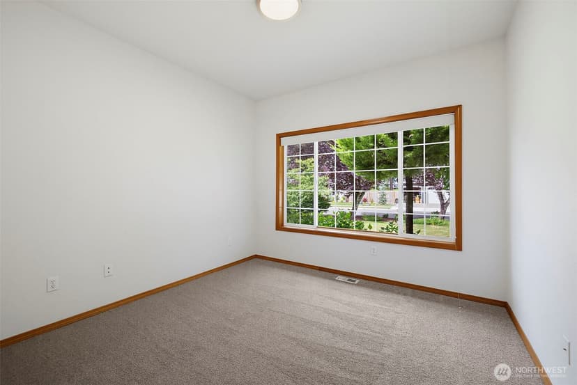 Property photo for 32704 110th Avenue SE, Auburn photo 27