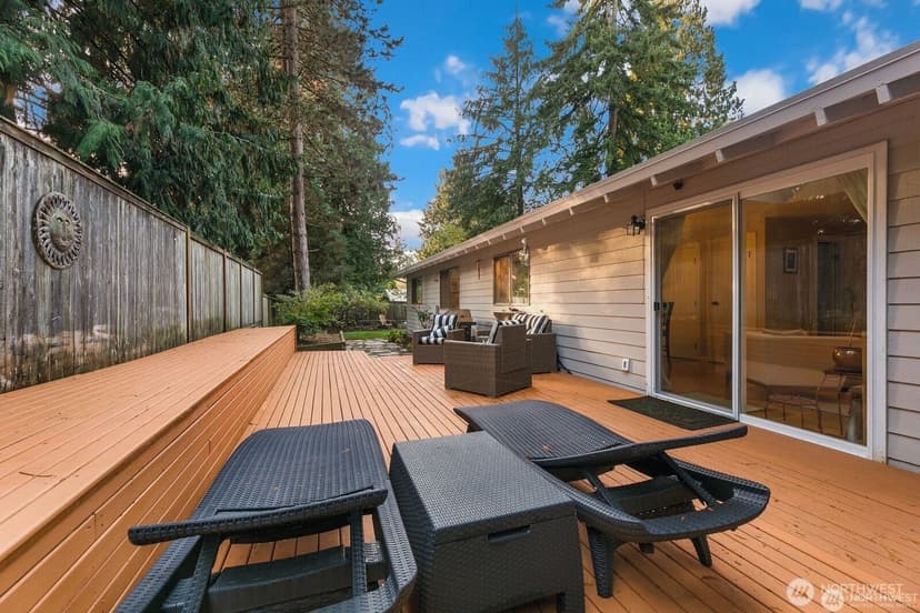 Property photo for 12421 NE 65th Place, Kirkland photo 13