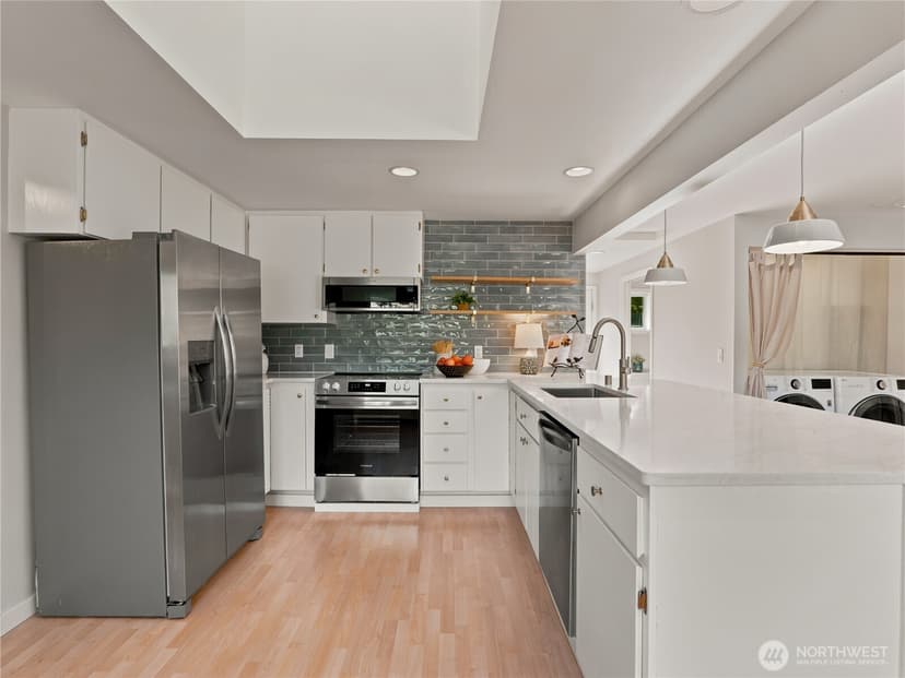 Property photo for 21822 92nd Avenue W, Edmonds photo 11