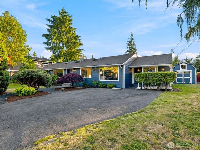 Property photo for 21822 92nd Avenue W, Edmonds photo 4