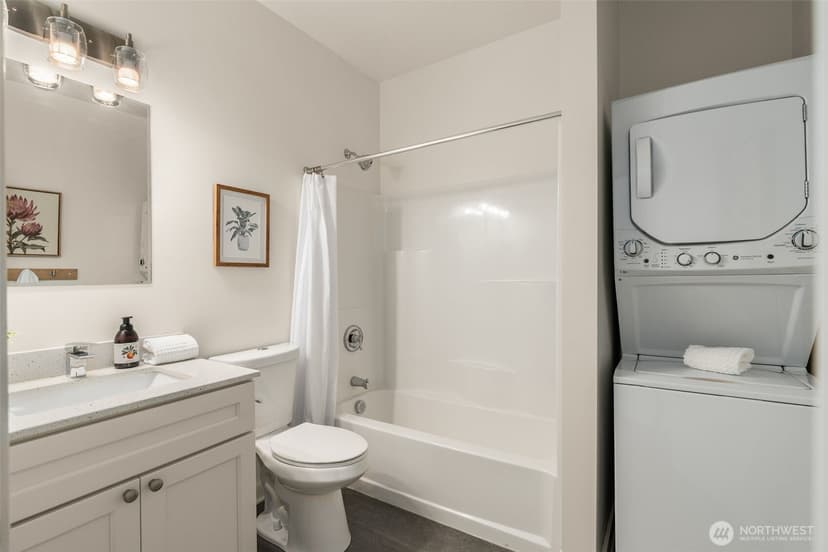 Property photo for 3222 38th Avenue SW, Seattle photo 13