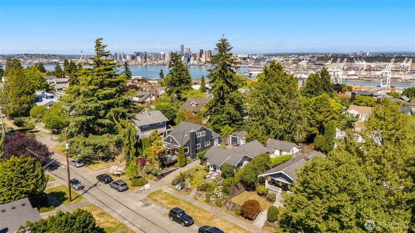 Property photo for 3222 38th Avenue SW, Seattle photo 24