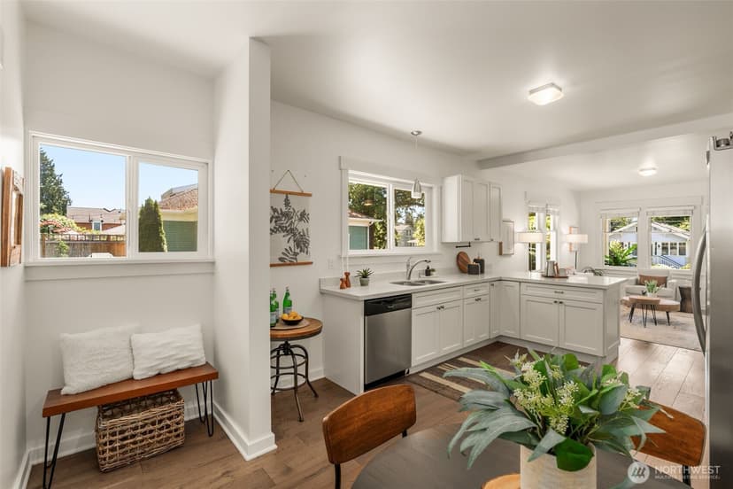 Property photo for 3222 38th Avenue SW, Seattle photo 10