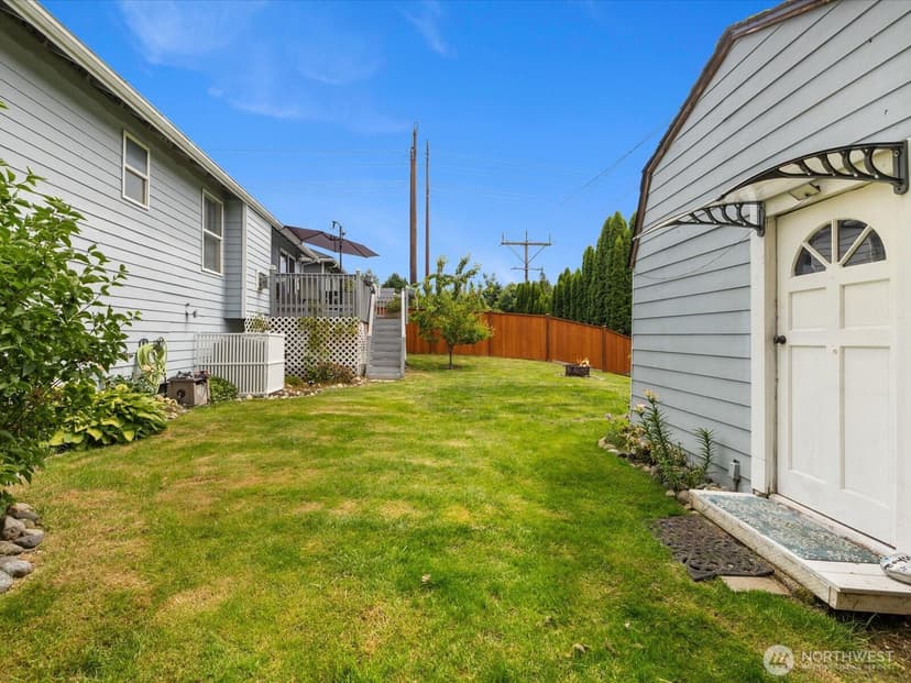Property photo for 7812 Condor Drive NE, Arlington photo 22