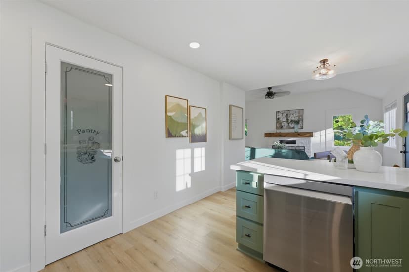 Property photo for 3511 E Grandview Avenue, Tacoma photo 15