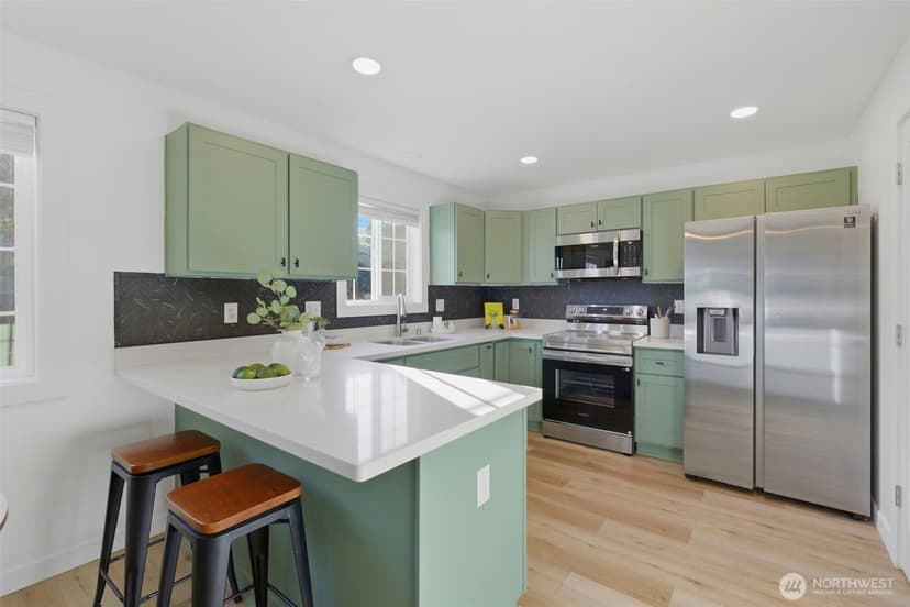 Property photo for 3511 E Grandview Avenue, Tacoma photo 6