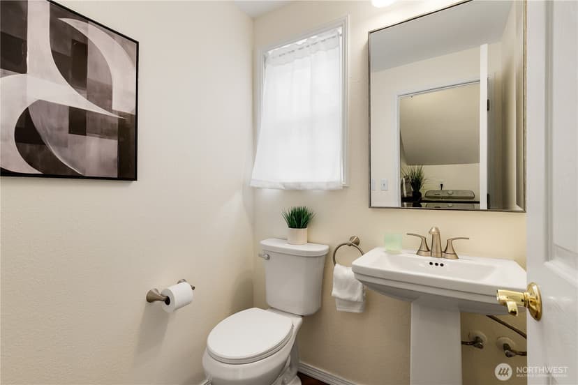 Property photo for 13380 122nd Place NE, Kirkland photo 14
