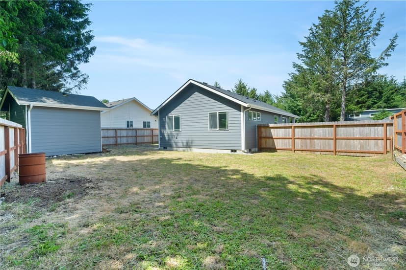 Property photo for 882 Vagabond Avenue SW, Ocean Shores photo 15