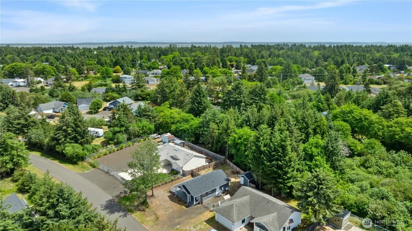 Property photo for 882 Vagabond Avenue SW, Ocean Shores photo 25