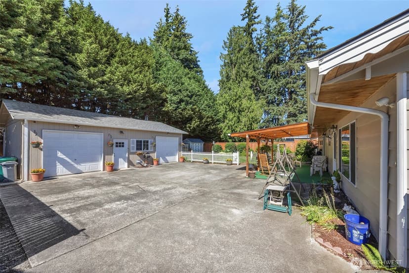 Property photo for 4317 106th Place NE, Marysville photo 3