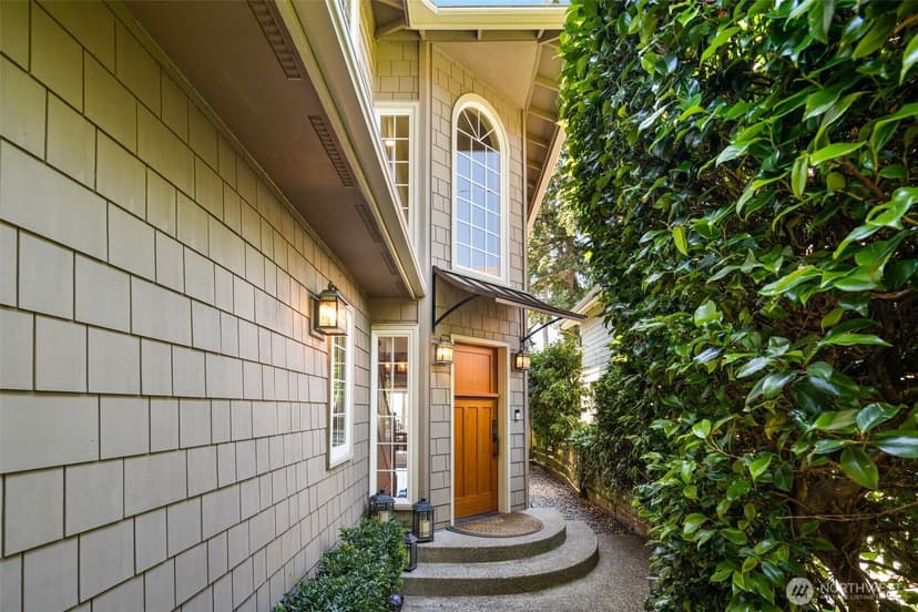 Property photo for 8447 42nd Avenue SW, Seattle photo 6