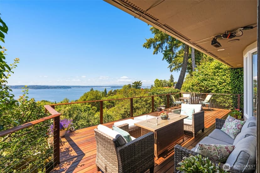 Property photo for 8447 42nd Avenue SW, Seattle photo 15
