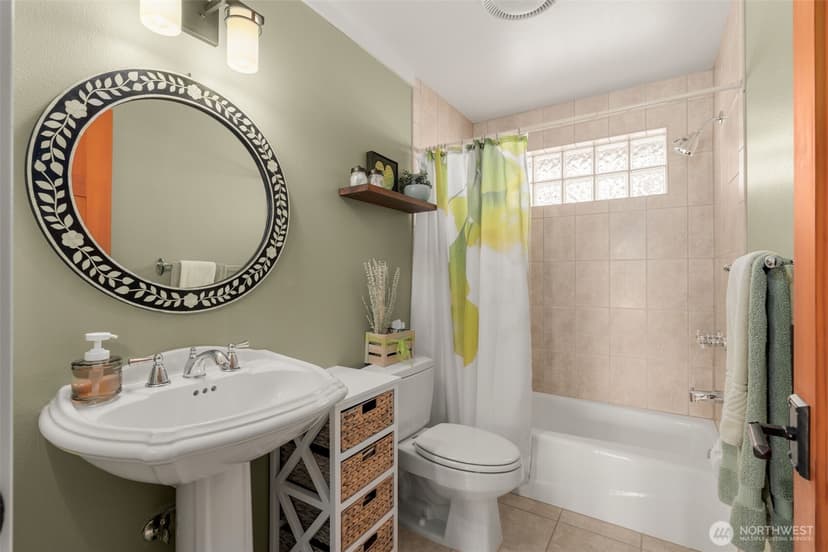 Property photo for 8447 42nd Avenue SW, Seattle photo 34