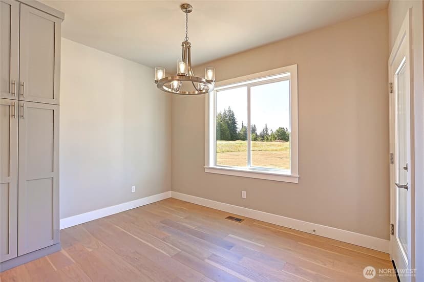 Property photo for 27014 36th Avenue NW, Stanwood photo 17