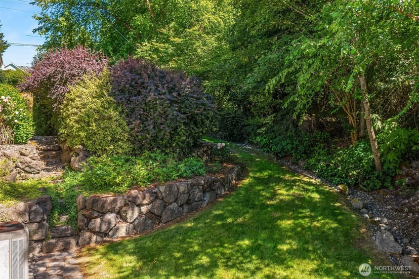 Property photo for 2312 NE Solar View Court, Poulsbo photo 32