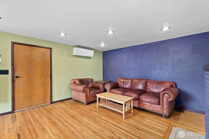 Property photo for 8724 16th Avenue SW, Seattle photo 11