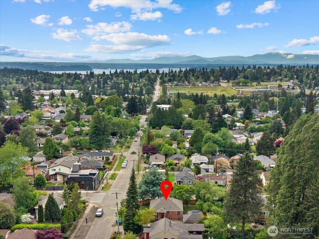Property photo for 8724 16th Avenue SW, Seattle photo 3