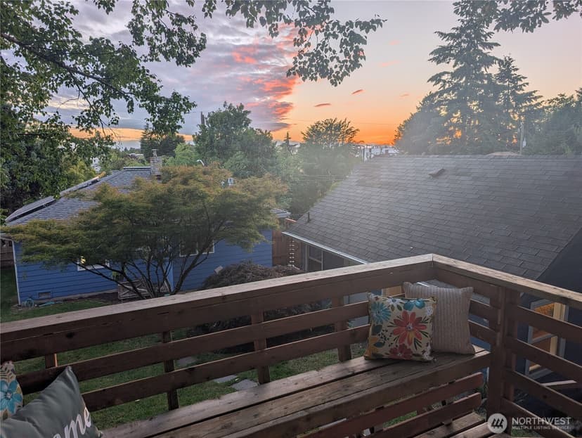 Property photo for 9250 14th Avenue SW, Seattle photo 27