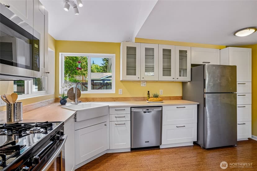Property photo for 9250 14th Avenue SW, Seattle photo 9
