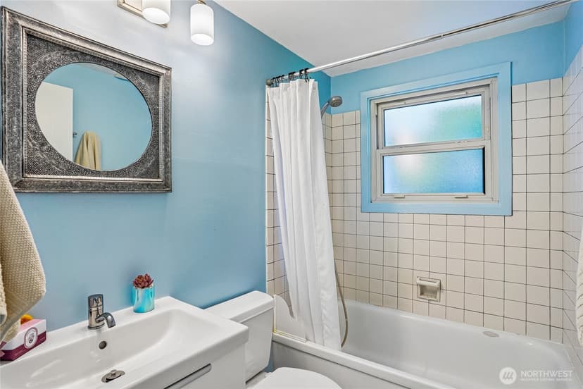 Property photo for 9250 14th Avenue SW, Seattle photo 16