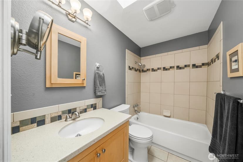 Property photo for 8650 Onyx Drive SW #F, Lakewood photo 12