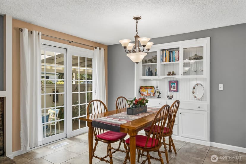 Property photo for 8650 Onyx Drive SW #F, Lakewood photo 6