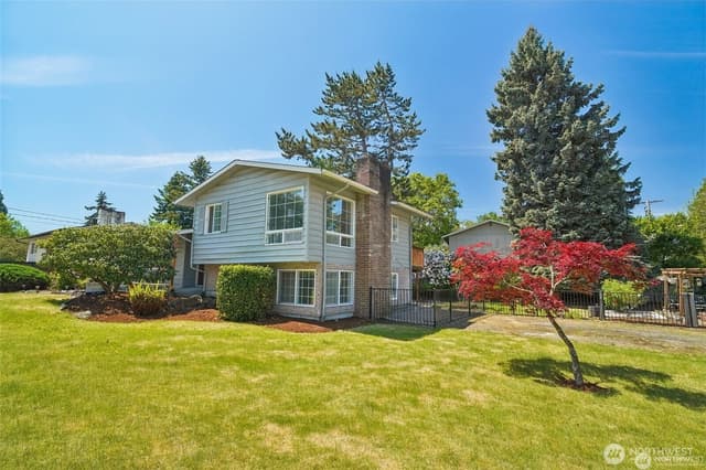 Property photo for 26307 20th Avenue S, Des Moines