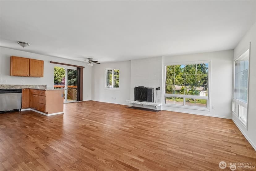Property photo for 26307 20th Avenue S, Des Moines photo 4