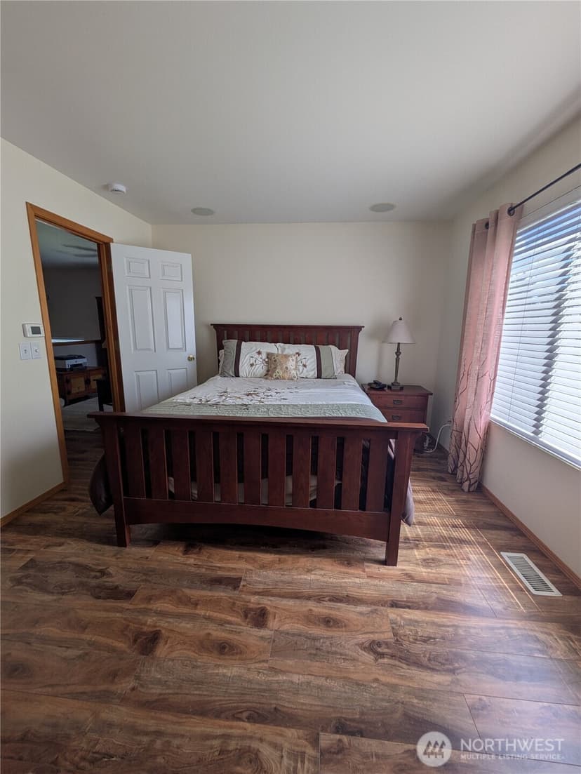 Property photo for 22931 SE 240th Place, Maple Valley photo 14