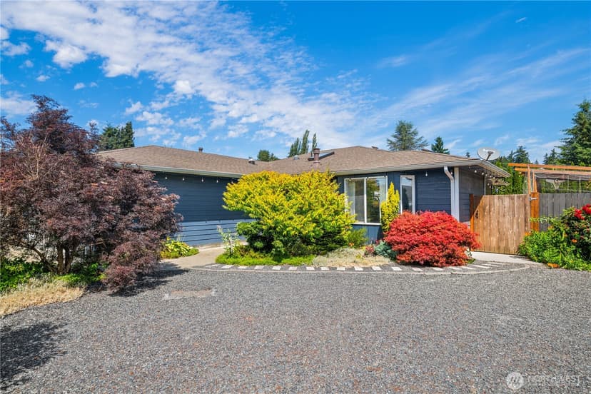 Property photo for 5027 110th ST NE, Marysville photo 4