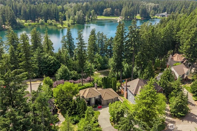 Property photo for 25108 234th Avenue SE, Maple Valley photo 2