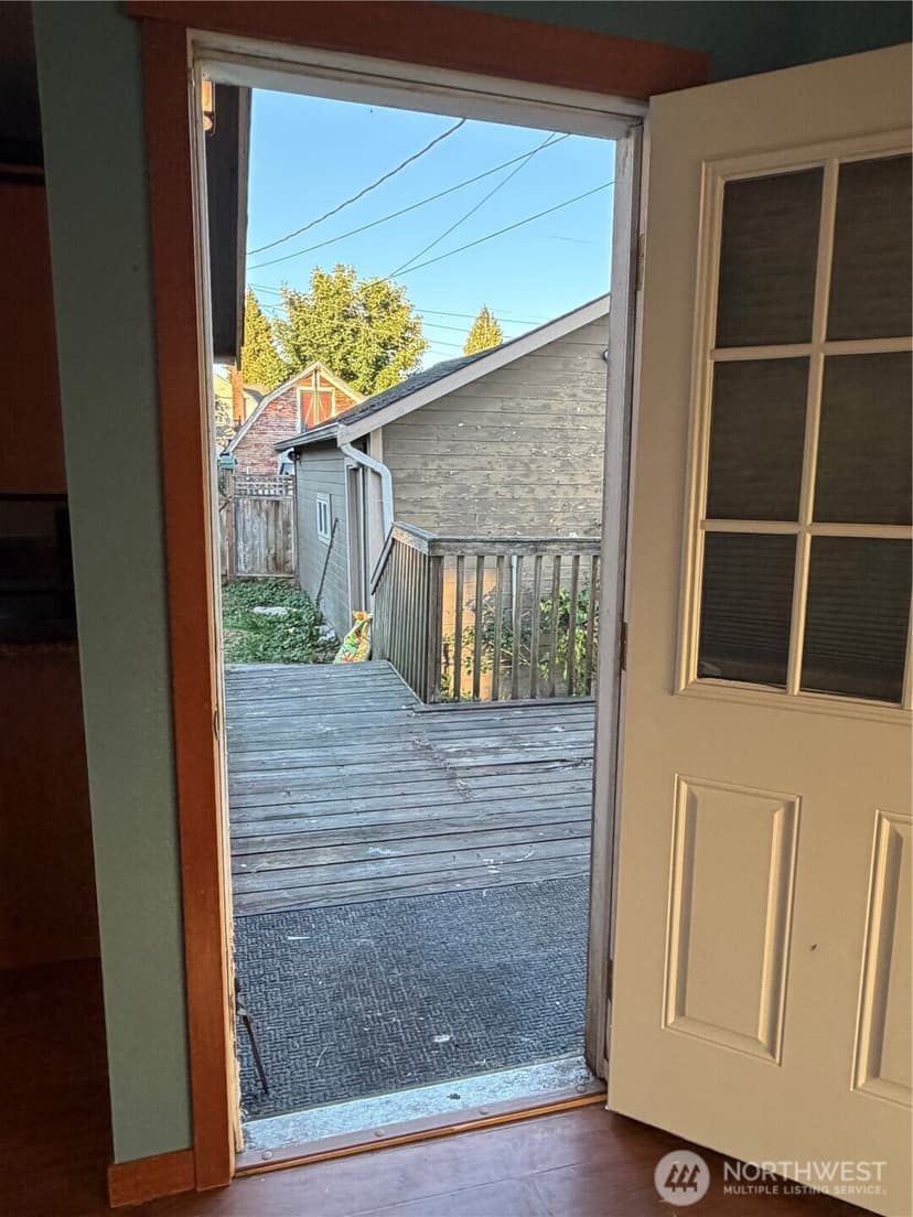 Property photo for 2505 Harrison Avenue, Everett photo 24