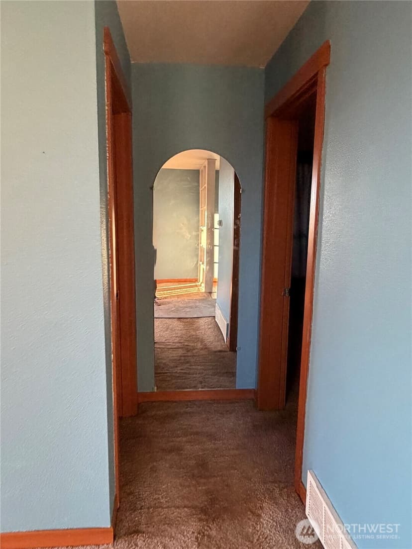 Property photo for 2505 Harrison Avenue, Everett photo 17