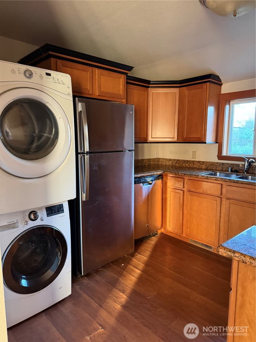 Property photo for 2505 Harrison Avenue, Everett photo 14