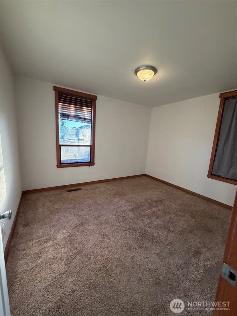 Property photo for 2505 Harrison Avenue, Everett photo 19