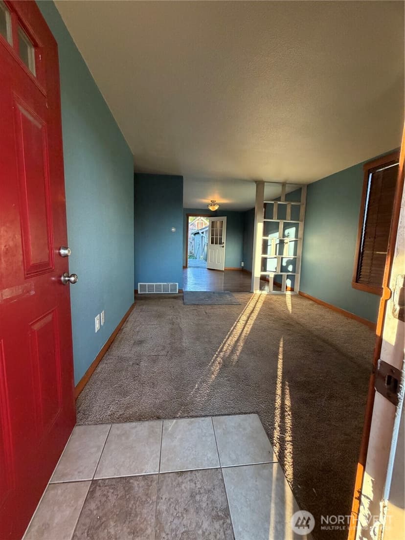 Property photo for 2505 Harrison Avenue, Everett photo 7