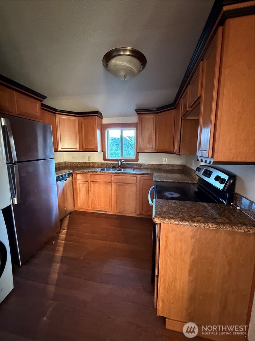 Property photo for 2505 Harrison Avenue, Everett photo 15